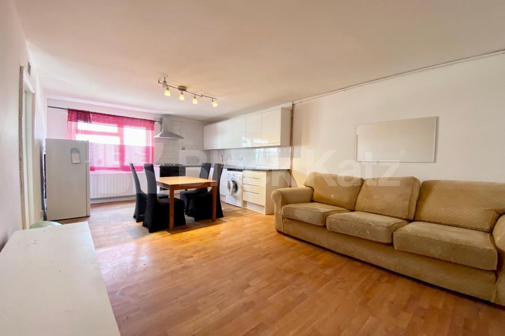 Superbly located Kennington Lane, Kennington